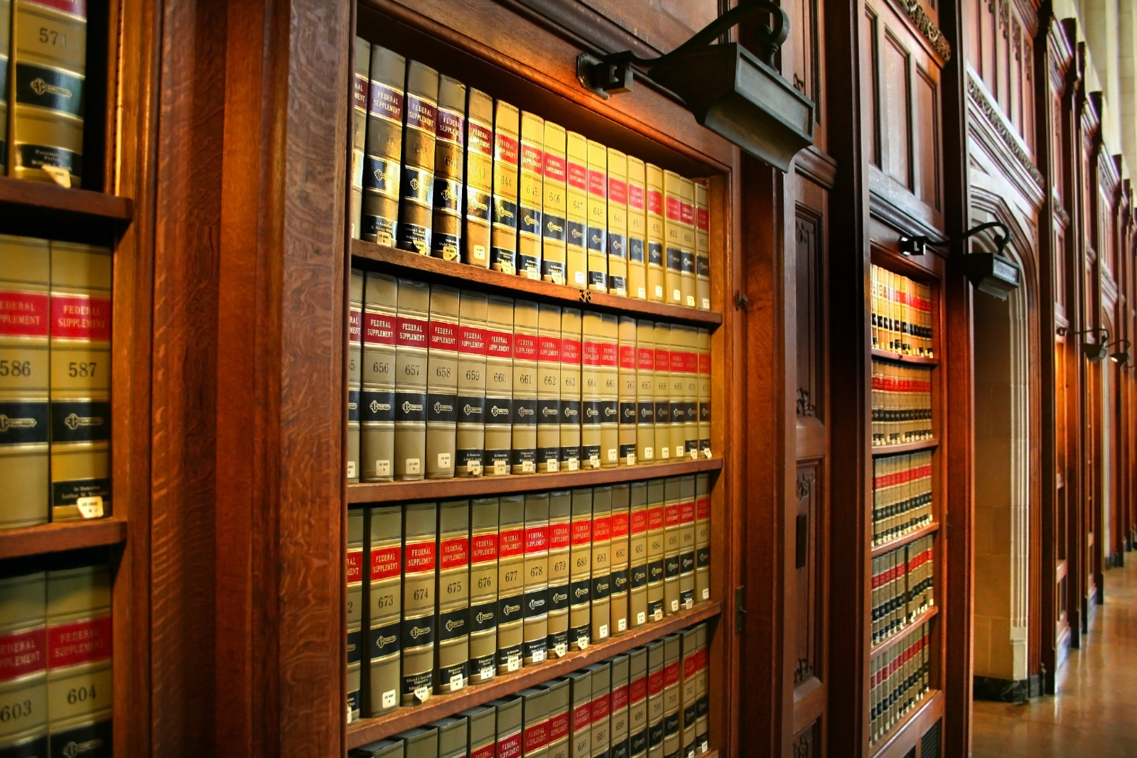 Lawbooks1600